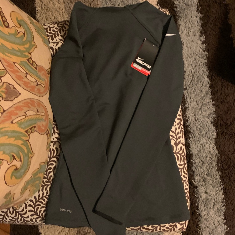 doesn’t fit! never worn